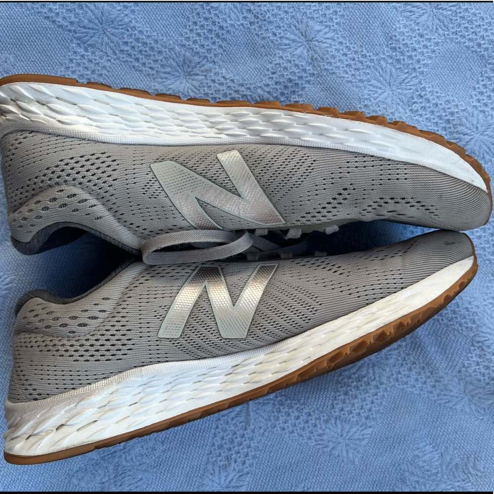 Grey New Balance Tennis Shoes